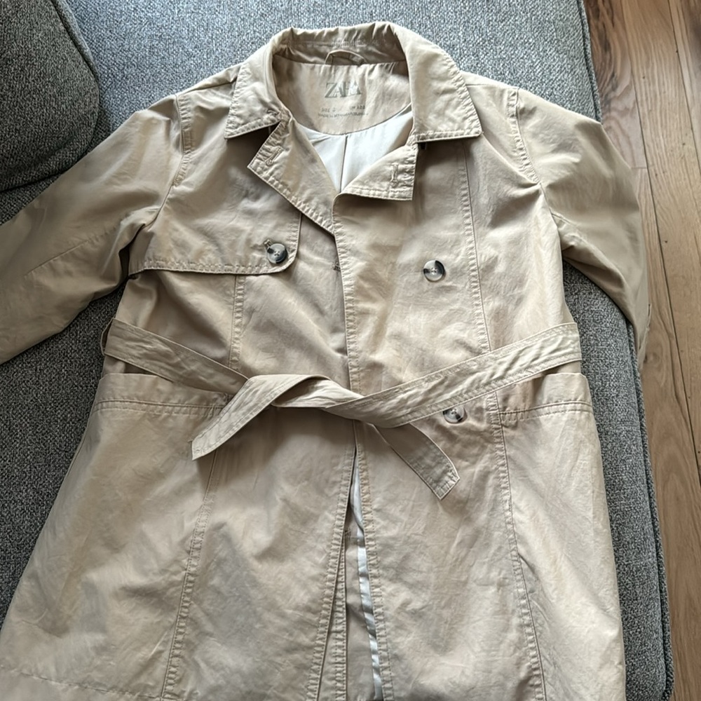 Beige jacket - Picture 2 of 2